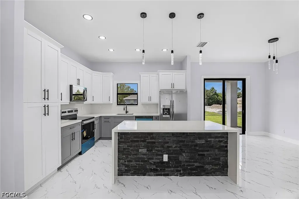 2700 41st Street W Lehigh Acres FL 33971