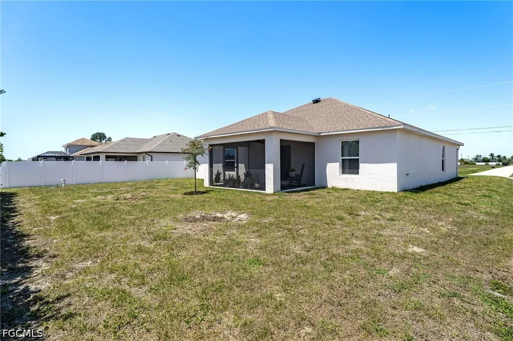 1900 NW 21st Terrace Cape Coral FL 33993