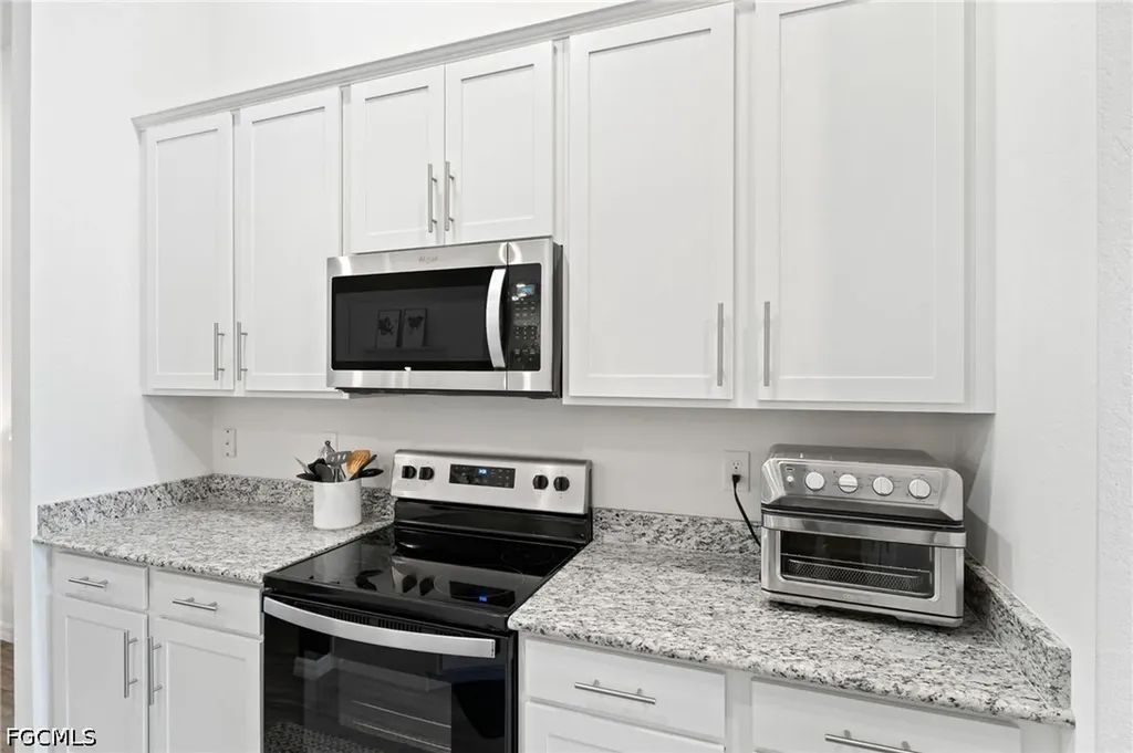 1900 NW 21st Terrace Cape Coral FL 33993