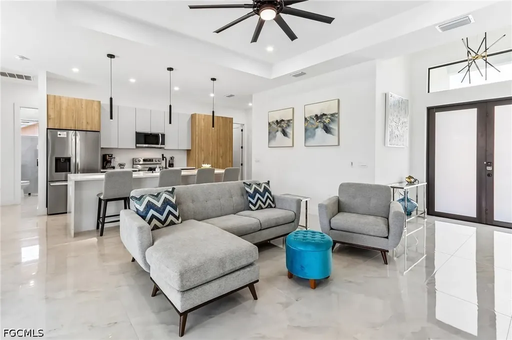 1012 SW 36th Street Cape Coral FL 33914