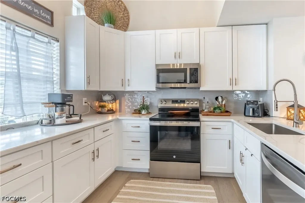 3401 Winkler Avenue Fort Myers FL 33916