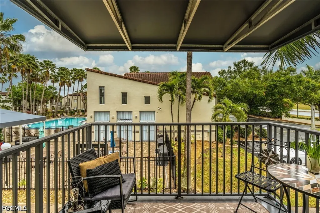 3401 Winkler Avenue Fort Myers FL 33916