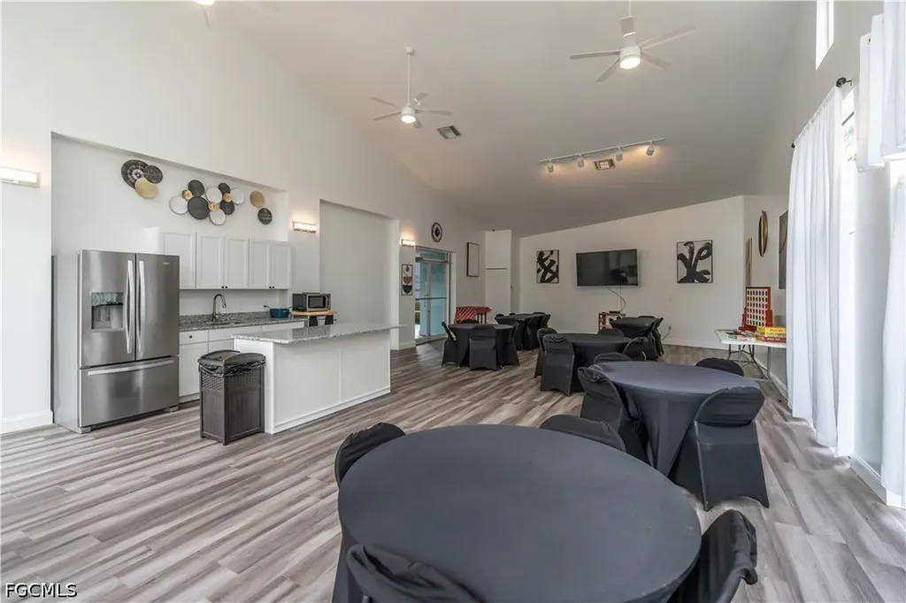 3401 Winkler Avenue Fort Myers FL 33916