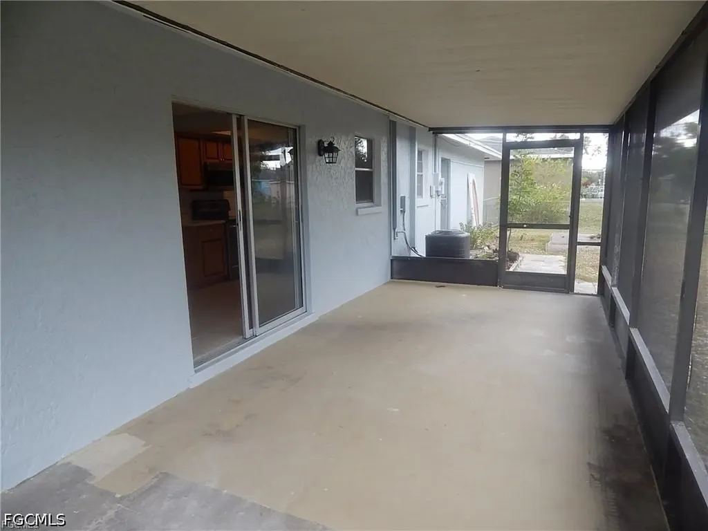 18448 Iris Road Fort Myers FL 33967