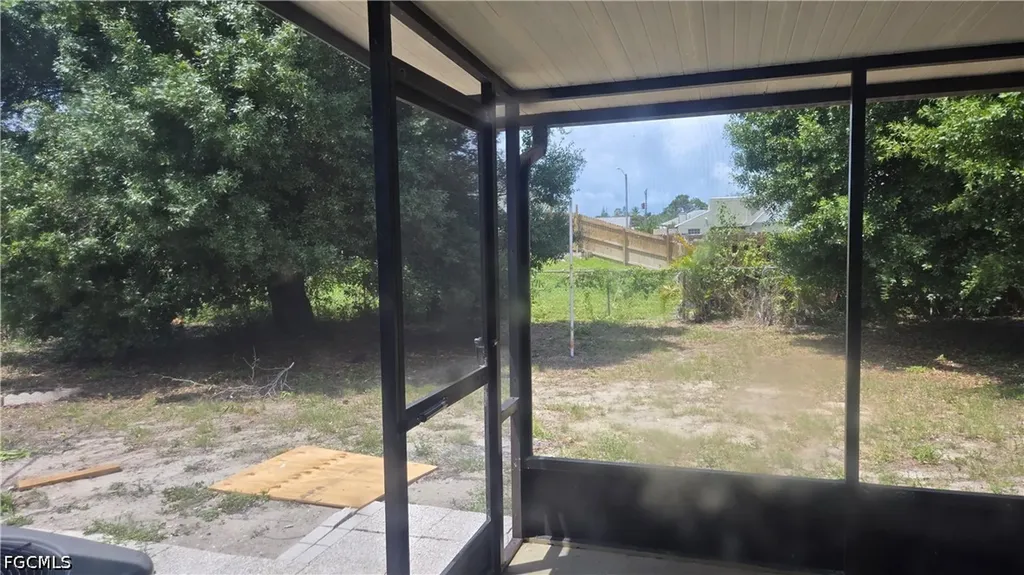 18448 Iris Road Fort Myers FL 33967