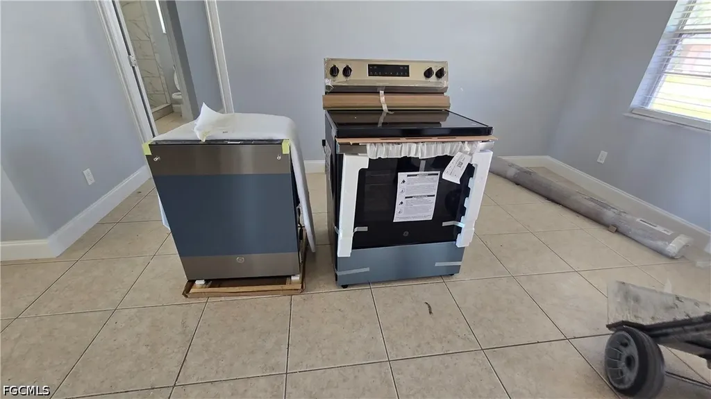 18448 Iris Road Fort Myers FL 33967