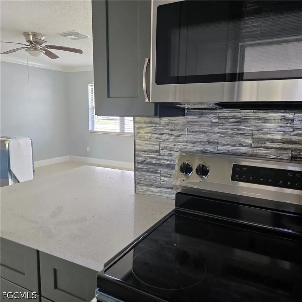 18448 Iris Road Fort Myers FL 33967