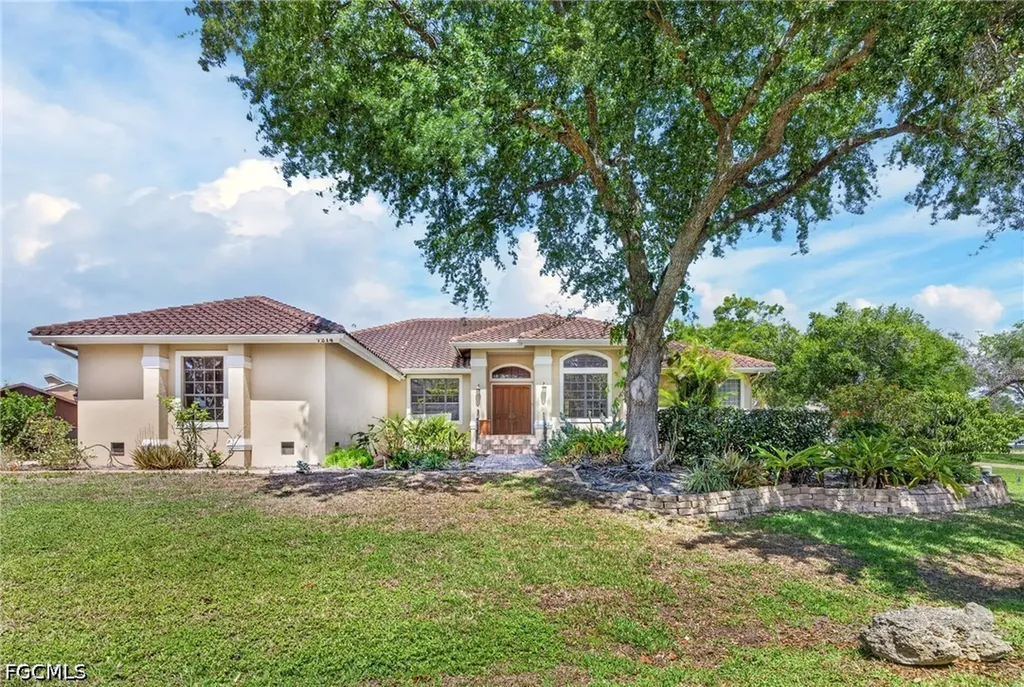 7214 Hendry Creek Drive Fort Myers FL 33908