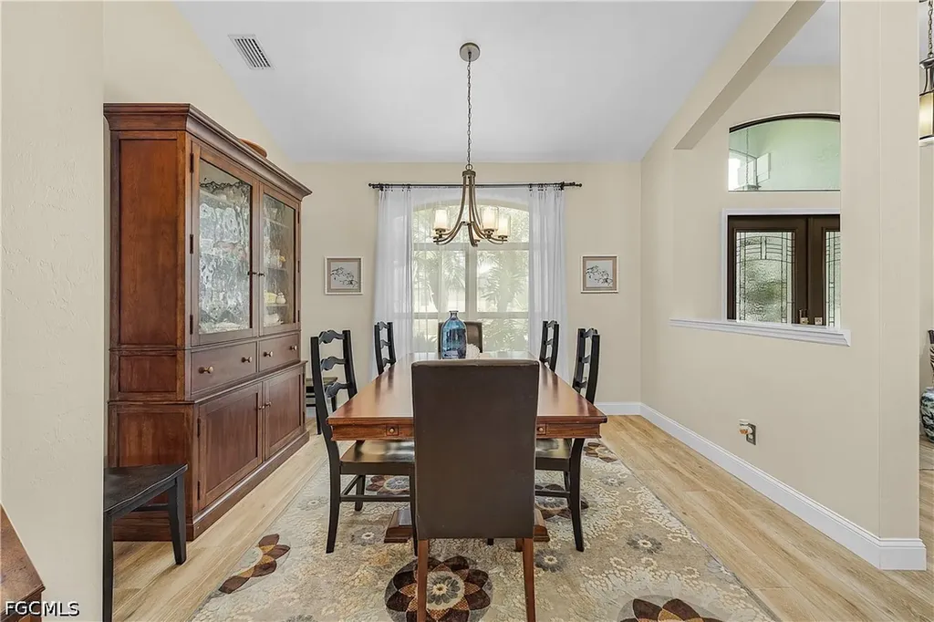1302 SW 47th Street Cape Coral FL 33914