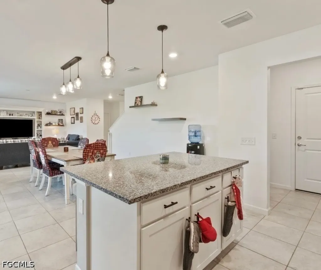 10804 Firebush Circle North Fort Myers FL 33917