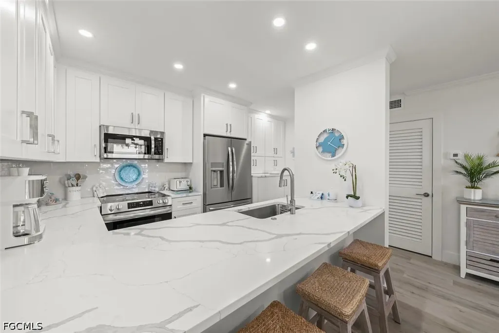625 Nerita Street Sanibel FL 33957