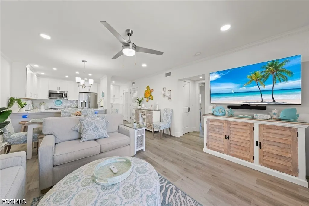 625 Nerita Street Sanibel FL 33957