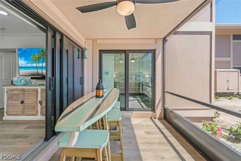625 Nerita Street Sanibel FL 33957