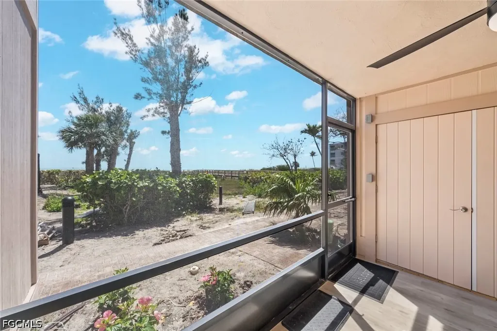 625 Nerita Street Sanibel FL 33957
