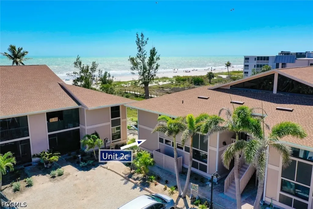 625 Nerita Street Sanibel FL 33957
