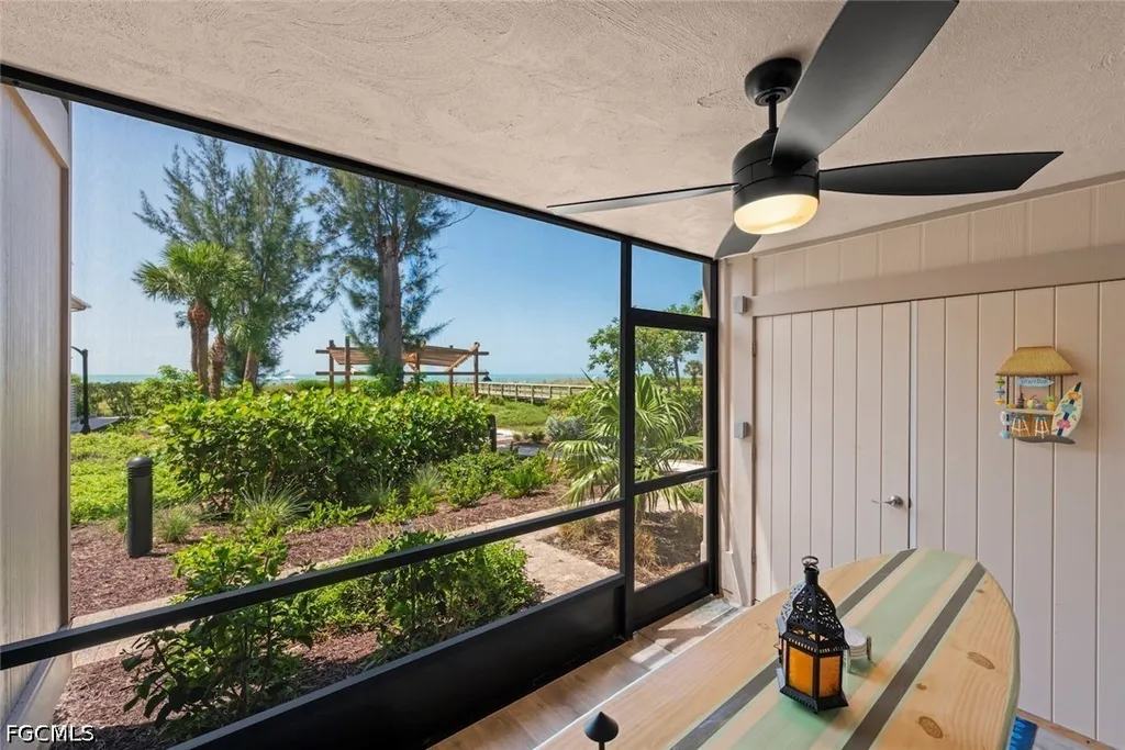 625 Nerita Street Sanibel FL 33957