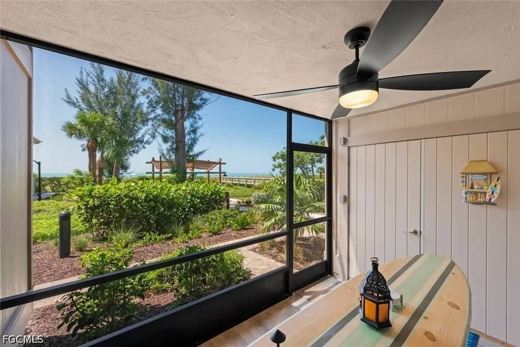 625 Nerita Street Sanibel FL 33957