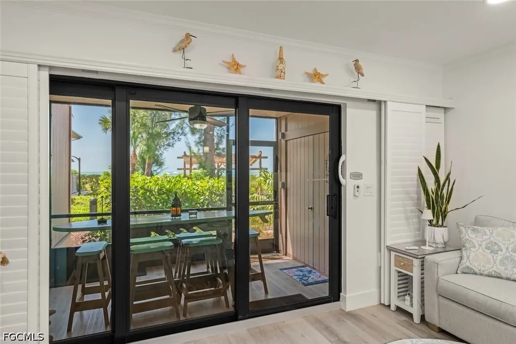 625 Nerita Street Sanibel FL 33957