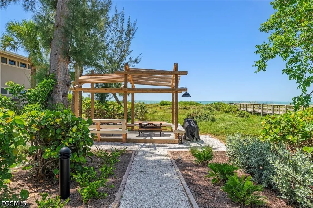 625 Nerita Street Sanibel FL 33957