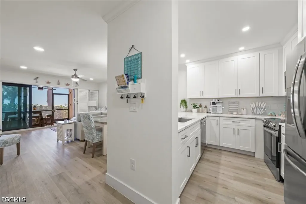 625 Nerita Street Sanibel FL 33957