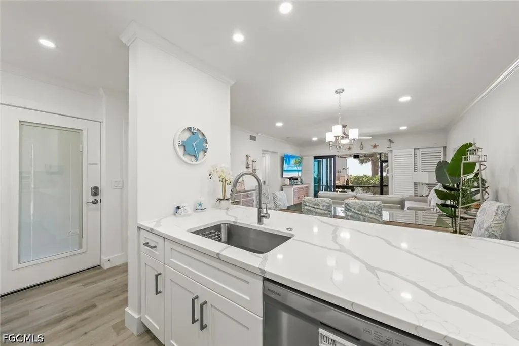 625 Nerita Street Sanibel FL 33957