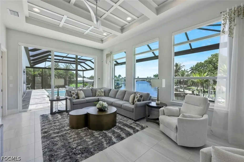3816 SE 21st Place Cape Coral FL 33904