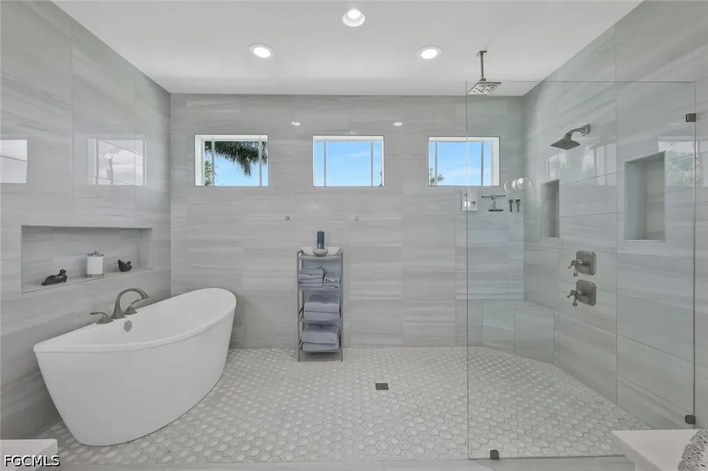 3816 SE 21st Place Cape Coral FL 33904