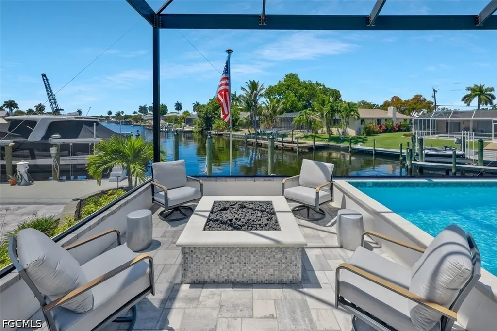 3816 SE 21st Place Cape Coral FL 33904