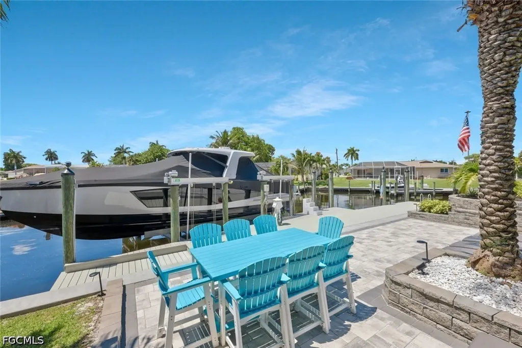 3816 SE 21st Place Cape Coral FL 33904
