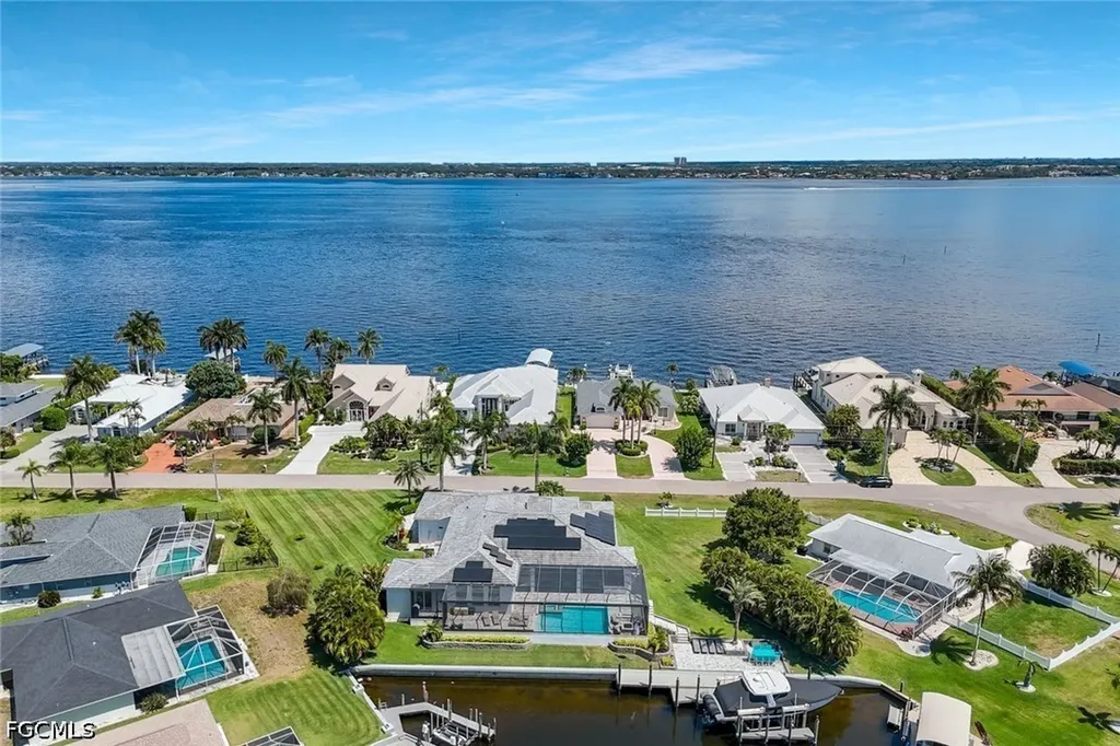 3816 SE 21st Place Cape Coral FL 33904