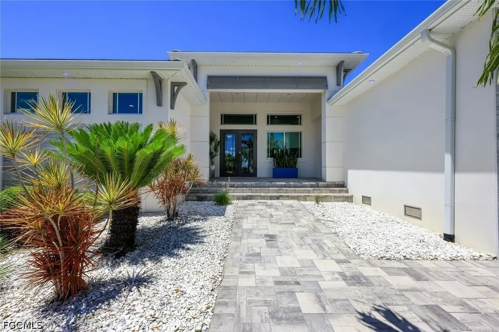 3816 SE 21st Place Cape Coral FL 33904