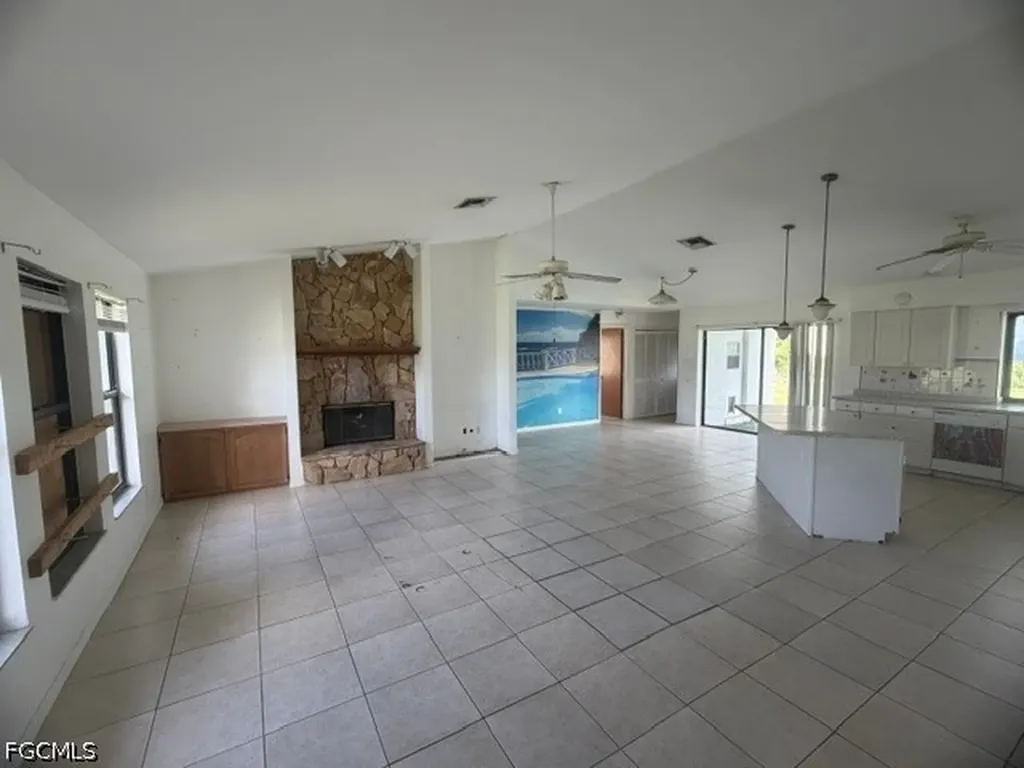 2236 SW 2nd Terrace Cape Coral FL 33991