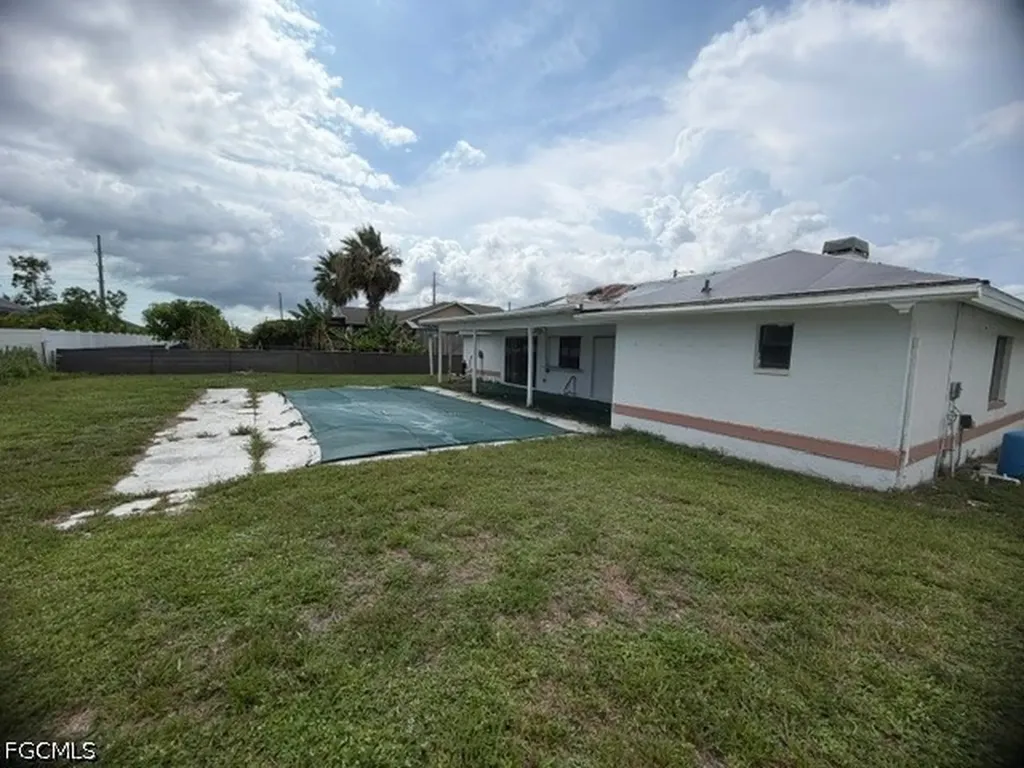 2236 SW 2nd Terrace Cape Coral FL 33991