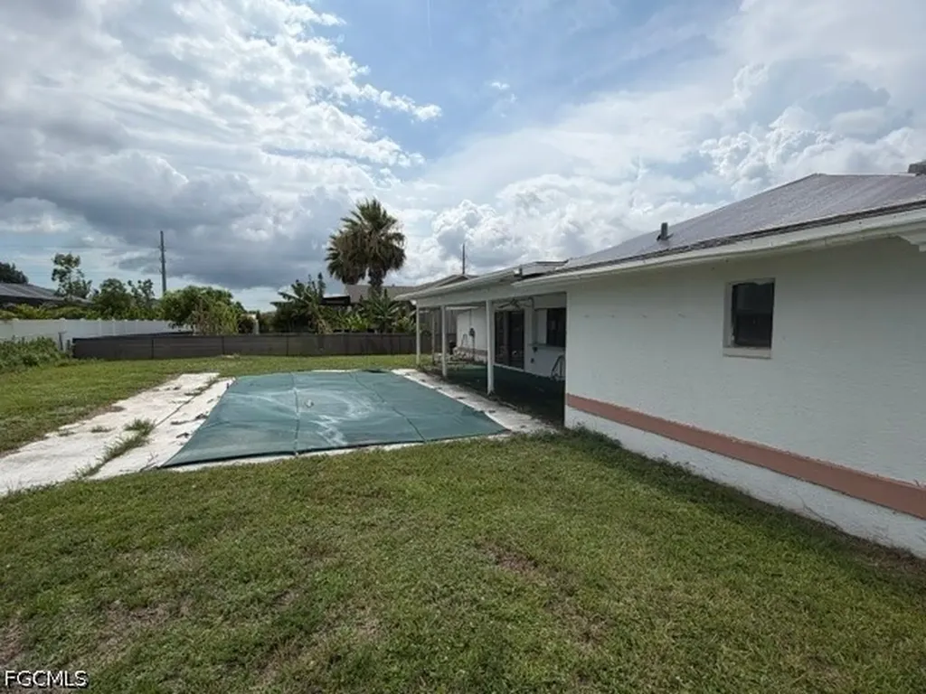 2236 SW 2nd Terrace Cape Coral FL 33991