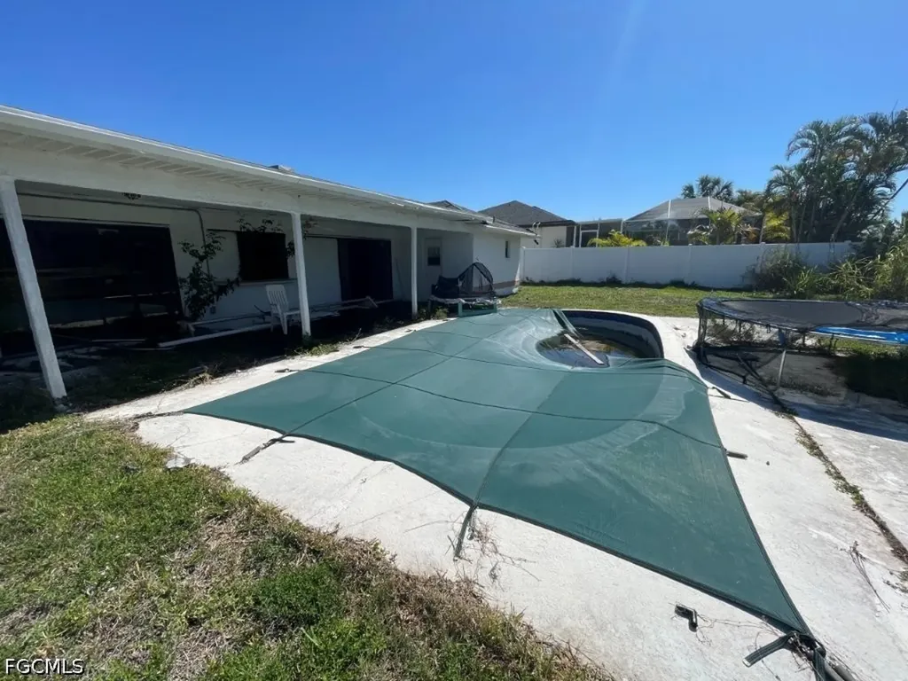 2236 SW 2nd Terrace Cape Coral FL 33991