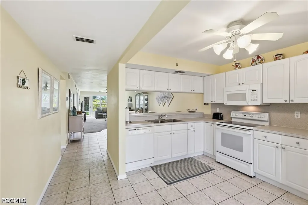 4080 Looking Glass Lane Naples FL 34112