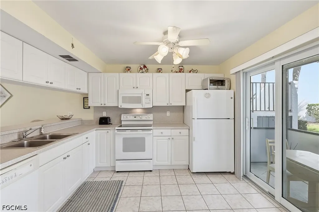 4080 Looking Glass Lane Naples FL 34112