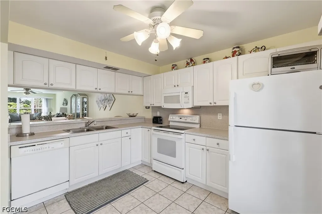 4080 Looking Glass Lane Naples FL 34112