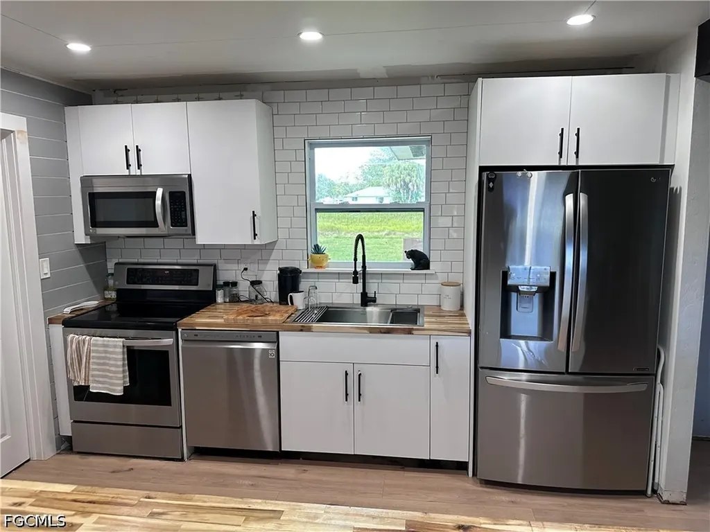 13 E Jasmine Road Lehigh Acres FL 33936