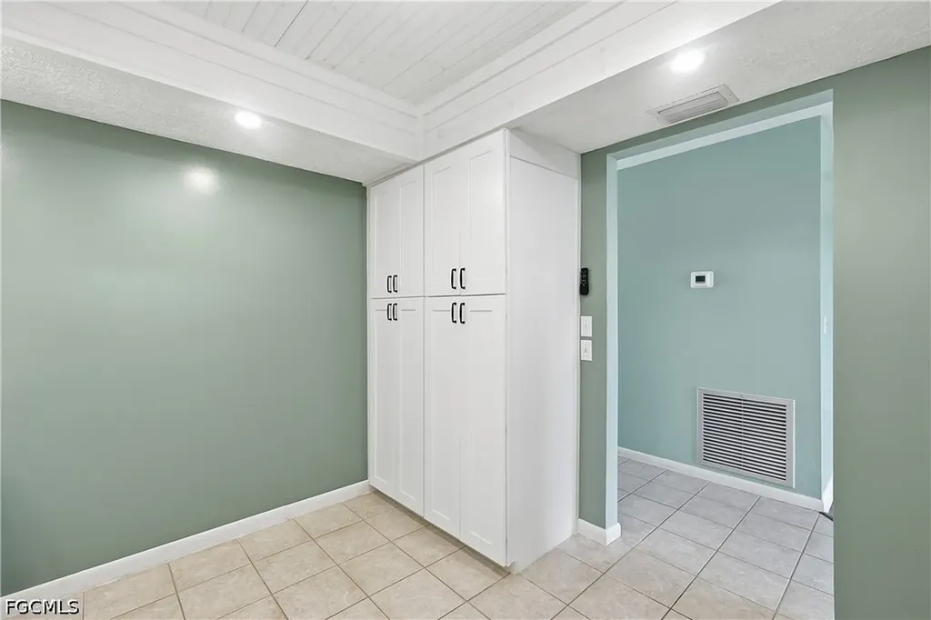 1304 Miramar Street Cape Coral FL 33904