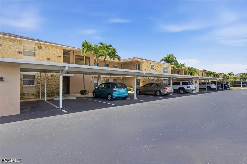 1304 Miramar Street Cape Coral FL 33904