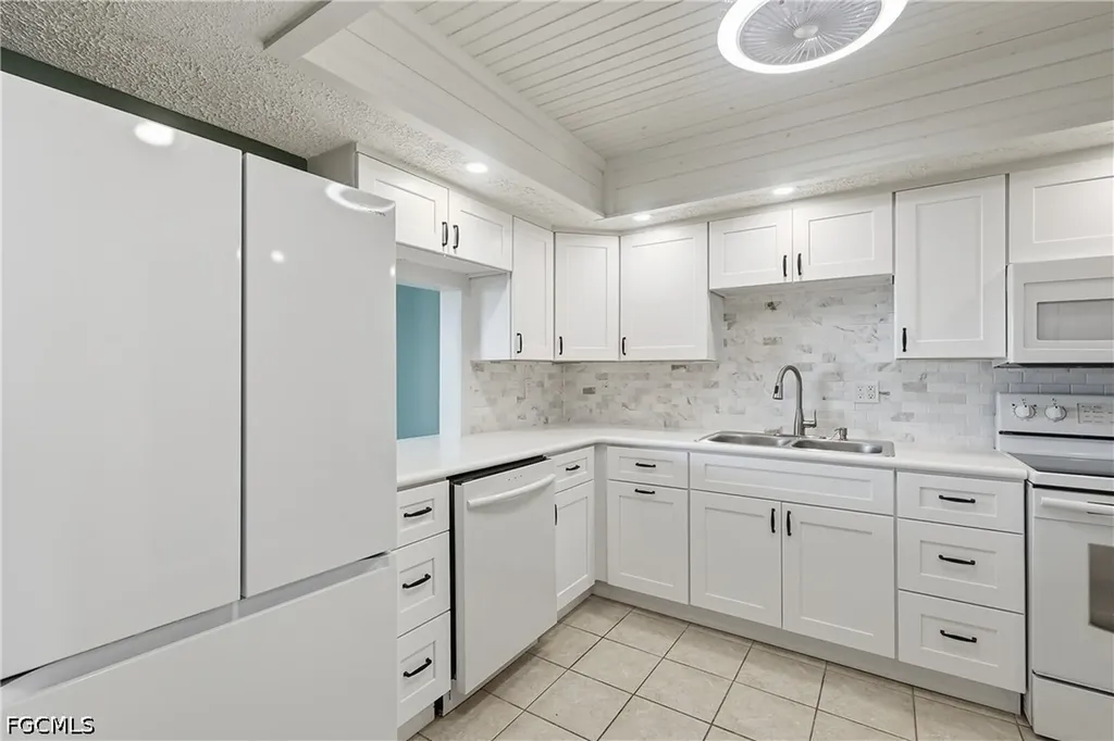 1304 Miramar Street Cape Coral FL 33904