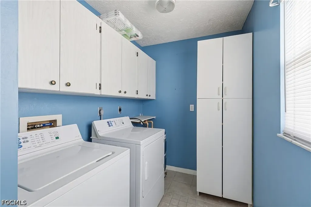 1304 Miramar Street Cape Coral FL 33904