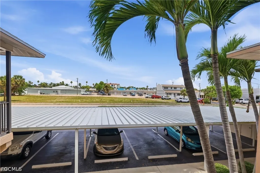1304 Miramar Street Cape Coral FL 33904