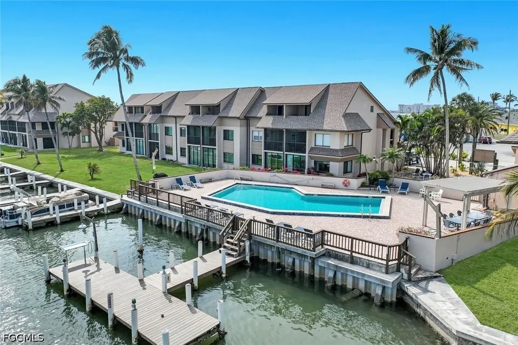 896 Buttonwood Drive Fort Myers Beach FL 33931