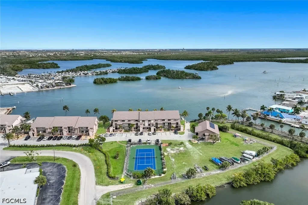 896 Buttonwood Drive Fort Myers Beach FL 33931