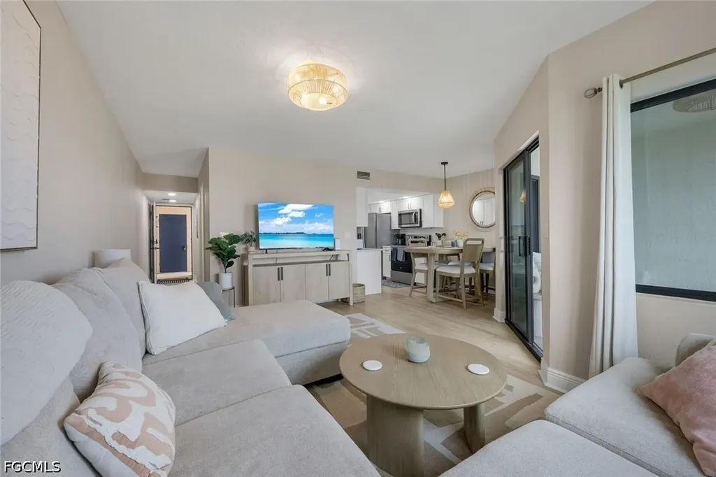 896 Buttonwood Drive Fort Myers Beach FL 33931