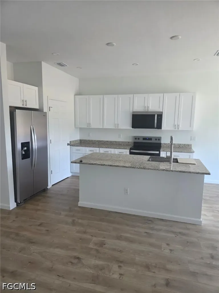 2507 53rd Street SW Lehigh Acres FL 33976