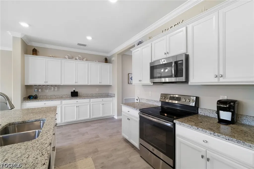 9746 Mirada Boulevard Fort Myers FL 33908