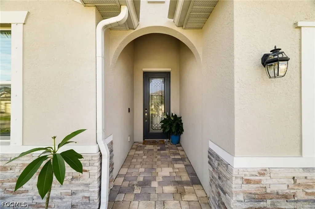 9746 Mirada Boulevard Fort Myers FL 33908